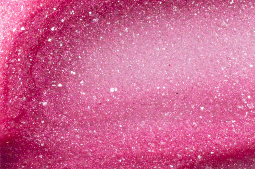 Lip gloss Strawberry Kiss – Hidratare Intensă și Strălucire Naturală pentru Buze Seducătoare - imagine 4